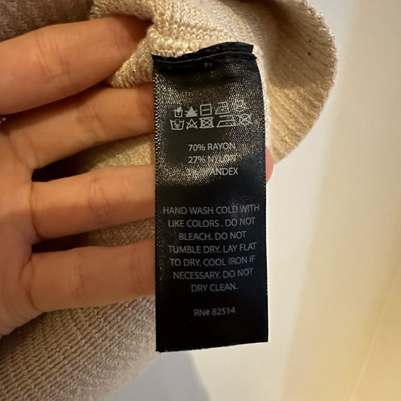 House of Harlow 1960 deep v-neck polo collar crop knit - Picture 4 of 4